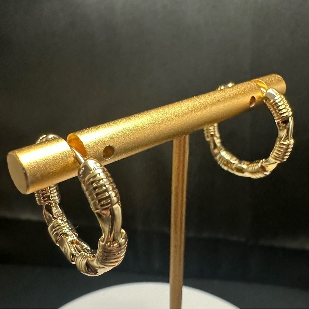 Gold Hoop Earrings – Lightweight Chunky Bamboo Style | Hypoallergenic Brass - Picture 4 of 11